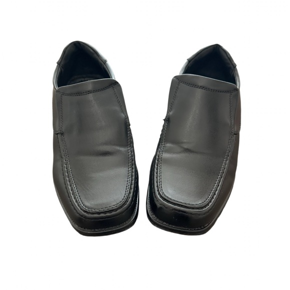 Boy’s Robert David Black Dress Shoes Size 4W - Picture 2 of 9